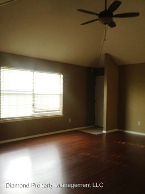 Building Photo - 5221 Airline Dr