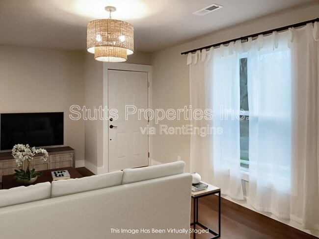 Foto del edificio - 625 Rivermont Rd