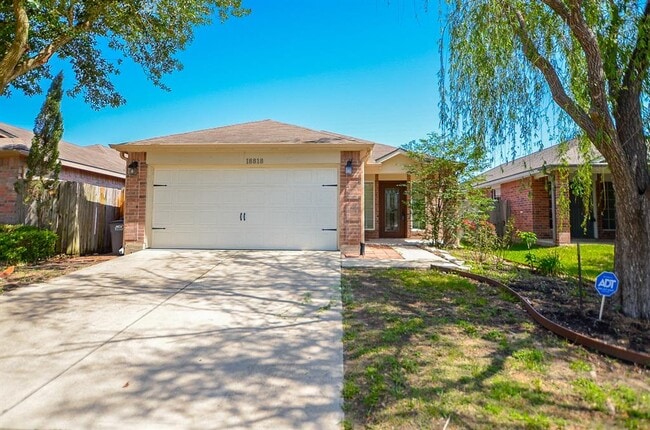 Building Photo - 18818 Driftwood Springs Dr