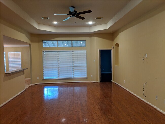 Building Photo - 27139 Pine Crossing Dr