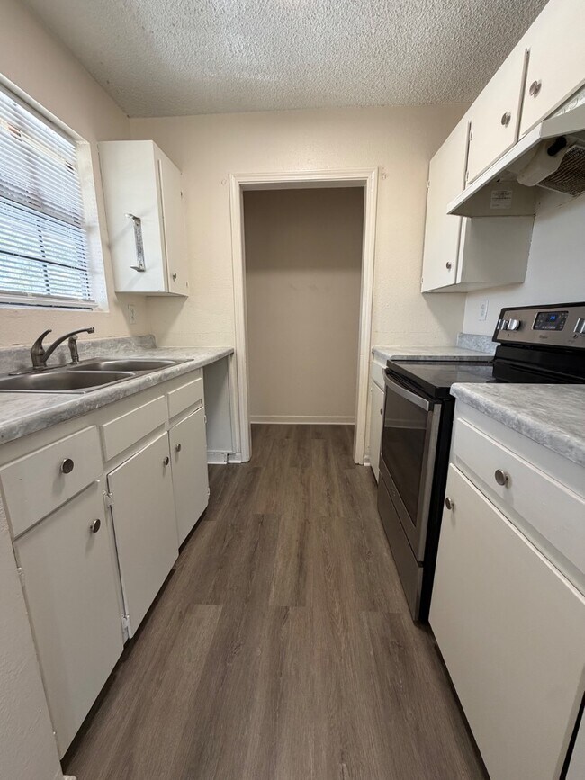 Foto del edificio - 501 Sweetbriar St