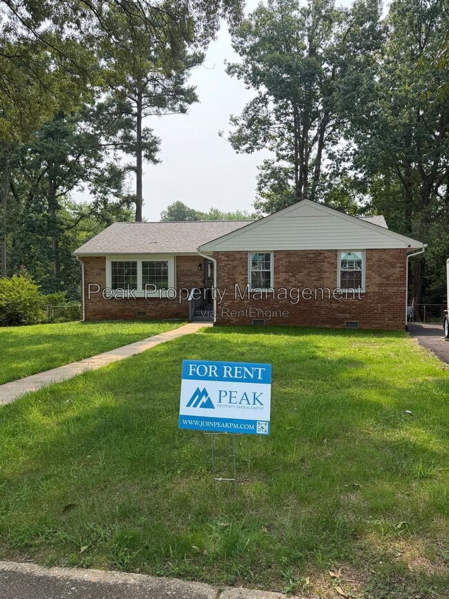 Foto del edificio - 2119 Woodmont Dr