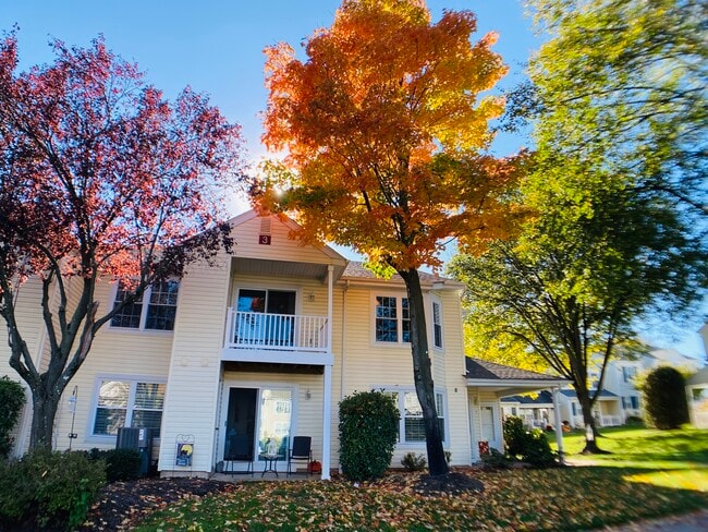 Building Photo - 305 Shepherds Way