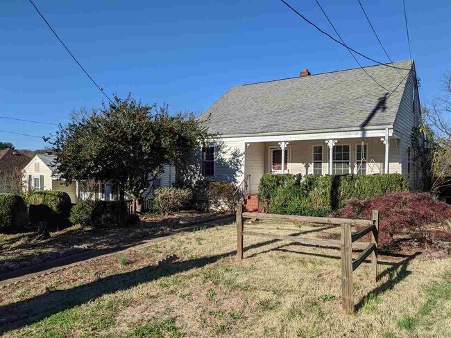 Building Photo - 1341 E Market St
