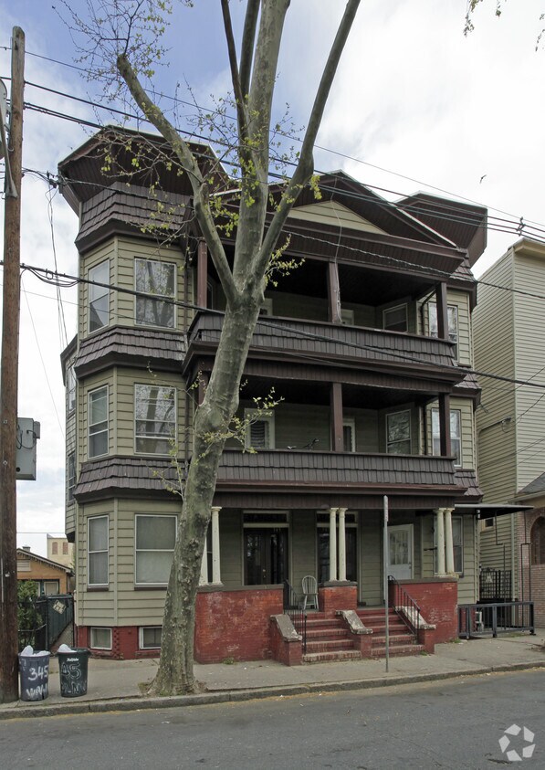 Foto del edificio - 345 Walnut St