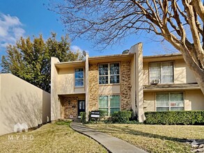 Building Photo - 318 Arborview Dr