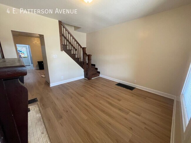 Foto del edificio - 4 E Patterson Ave