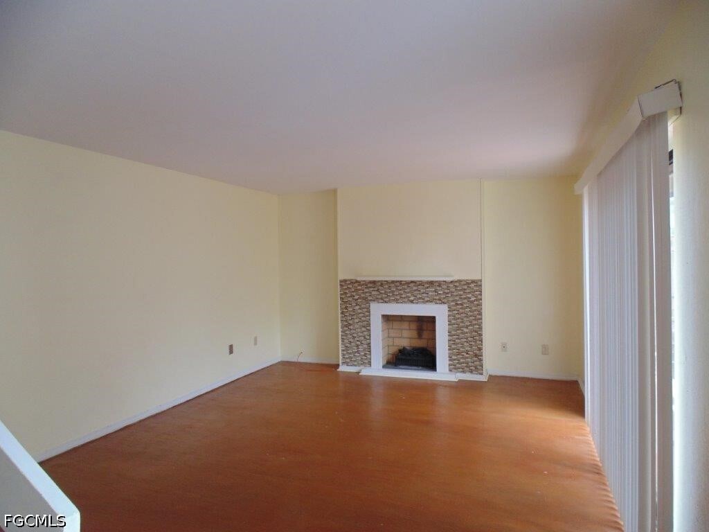 Building Photo - 1549 Park Meadows Dr