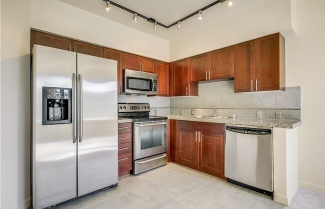 Foto del edificio - Open 1-bed condo in the Heart of Ballard