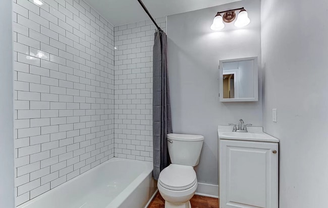 Bathroom - 2243 N Park Ave