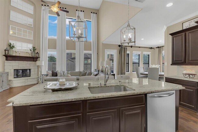 Foto del edificio - 17306 Legend Brook Ct