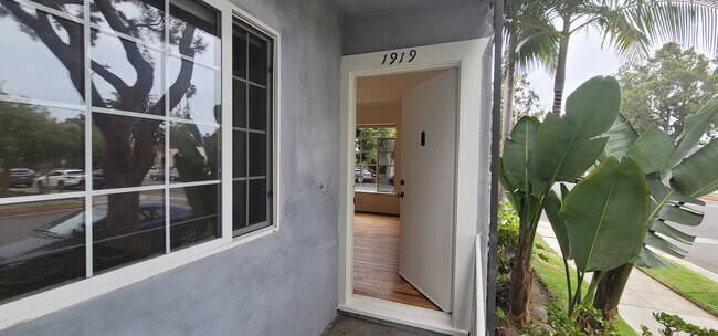 1919 10th Street, no unit number! - 1919 10th St