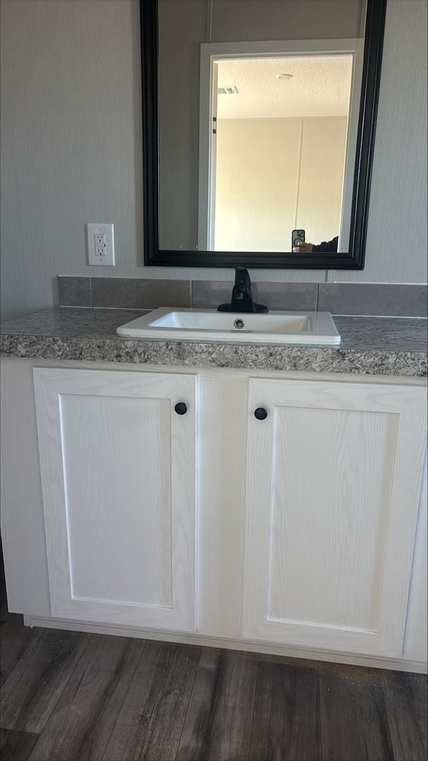 Building Photo - 2421 Caulie Harris Rd