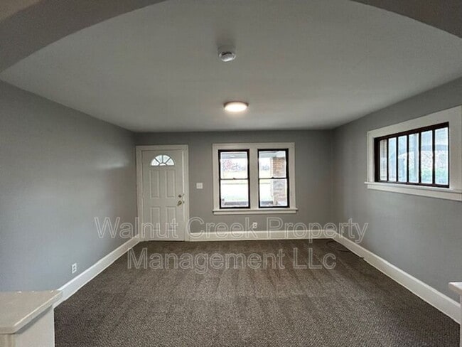 Foto del edificio - 3235 Grove Ave