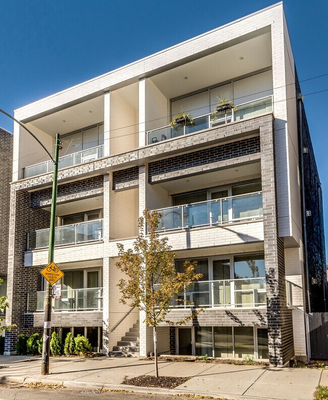 Foto del edificio - 1812 N California Ave