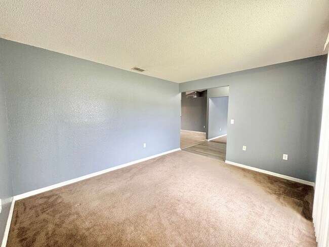 Building Photo - Coventry Cove - Winter Haven