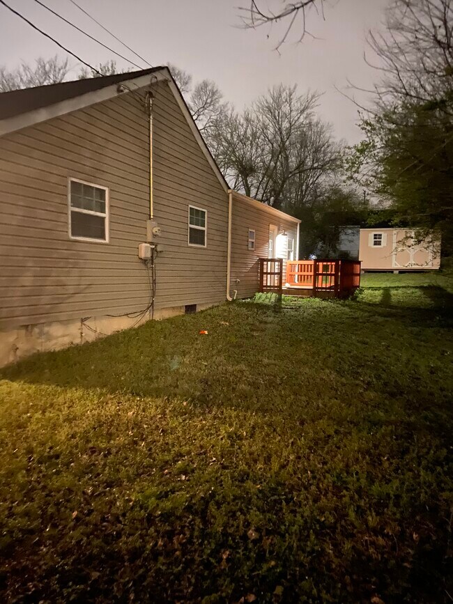 Foto del edificio - 883 Carter St