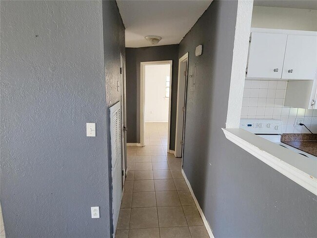 Foto del edificio - 3031 Herold Dr