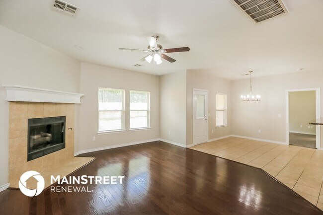 Foto del edificio - 10416 Westover Ave