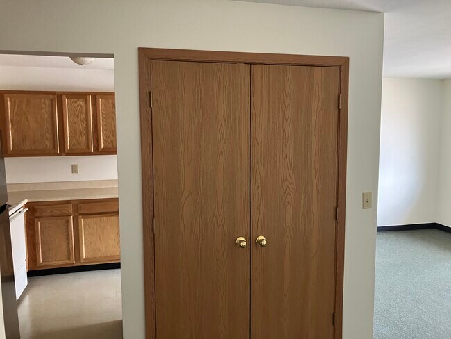 Foto del edificio - 15577 Ohio 691