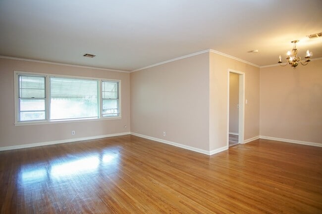 Building Photo - For Lease | Mayo Meadow | 2 Bedroom, 1 Bat...