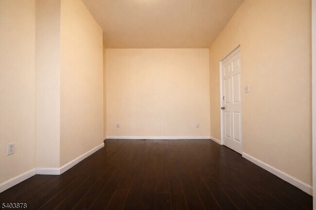 Foto del edificio - 184 S 6th St