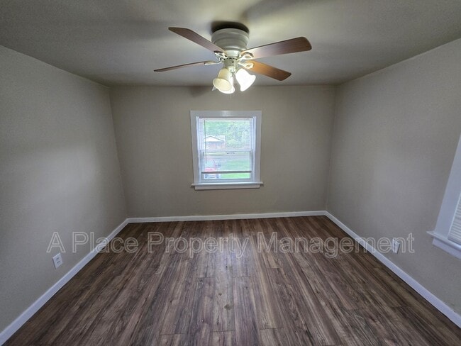 Foto del edificio - 8615 Ardelia Ave