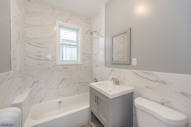 Bathroom - 190 21st St