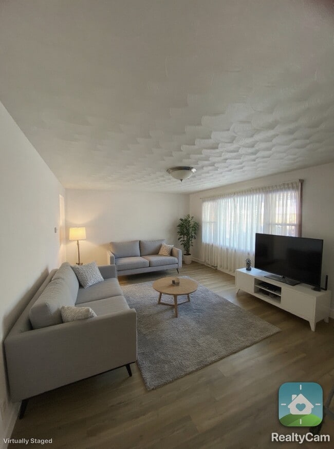 Foto del edificio - 809 Greenfield Dr