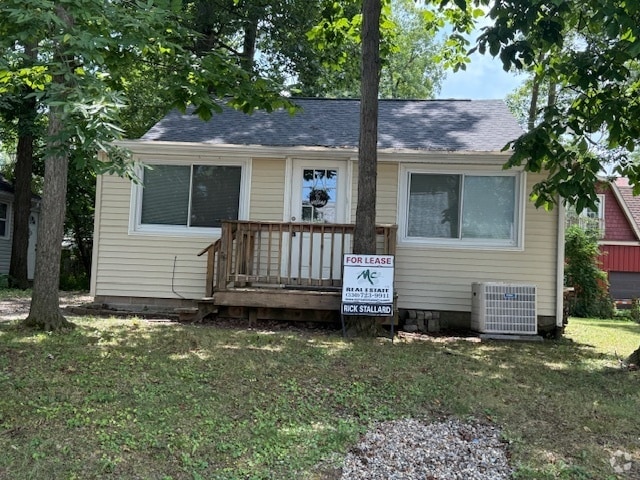 Building Photo - 476 Playland Pky