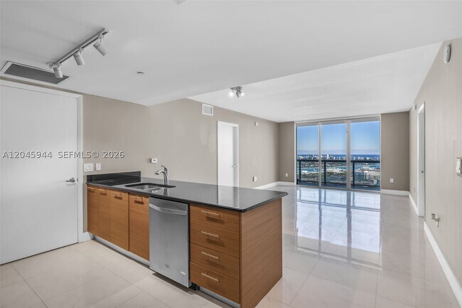Foto del edificio - 50 Biscayne Blvd