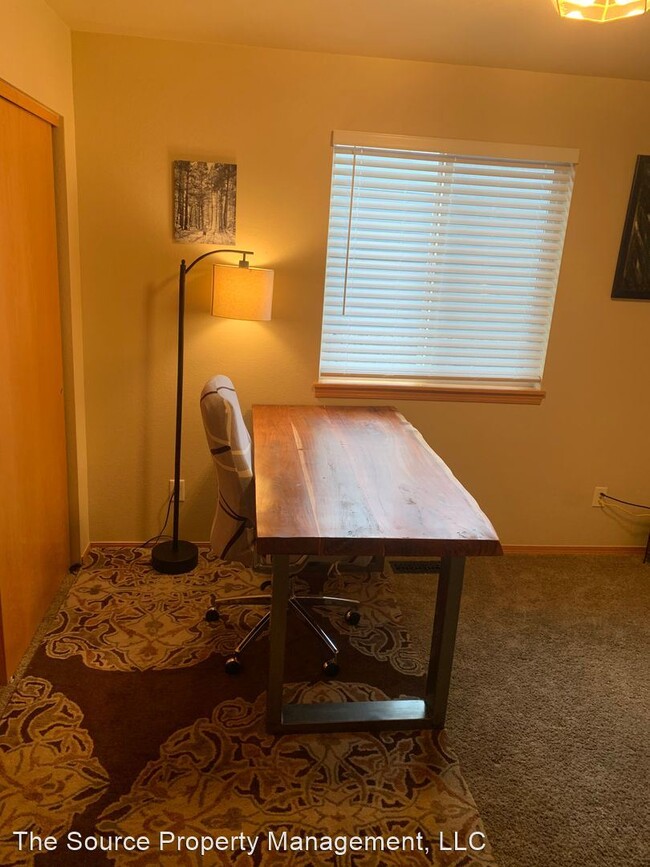 Foto del edificio - 3 br, 2.5 bath House - 215 Strauburg Dr
