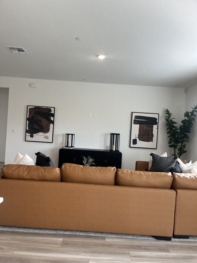 Foto del edificio - 1085 Silverado Wy