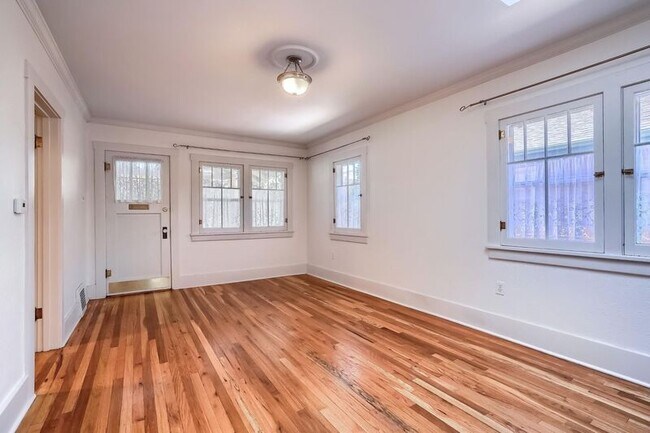 Building Photo - 4824 W 31st Ave