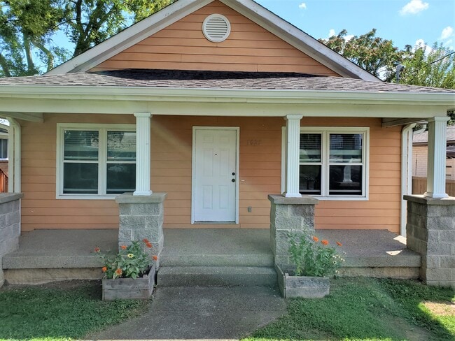Building Photo - 1025 Wade Ave