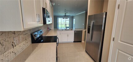 Building Photo - 11790 Venetian Lagoon Dr
