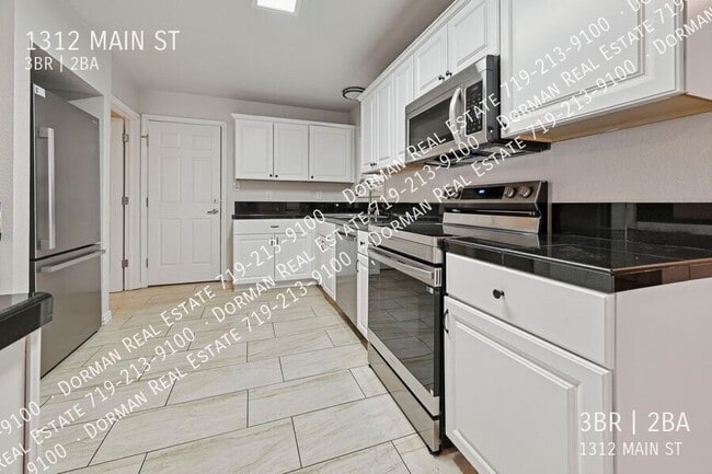 Photo - 1312 Main St House