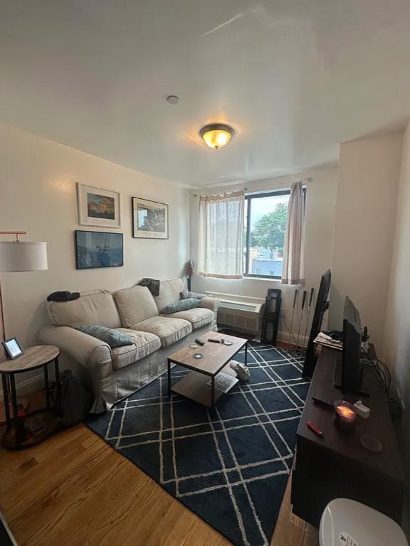 Foto del edificio - 1 bedroom in Brooklyn NY 11205