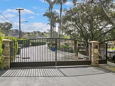 Gated Community - 2161 Buena Creek Rd