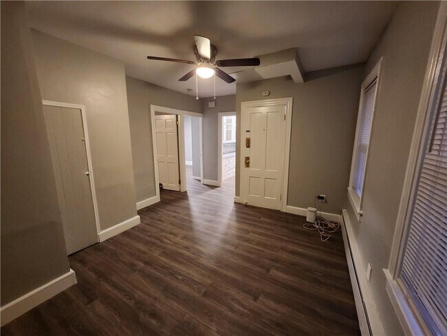 Foto del edificio - 113 Langdon St