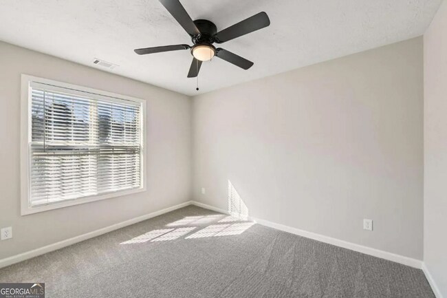 Foto del edificio - 7091 Greenridge Dr