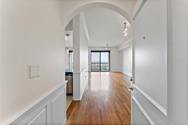 Building Photo - 3333 Allen Pkwy