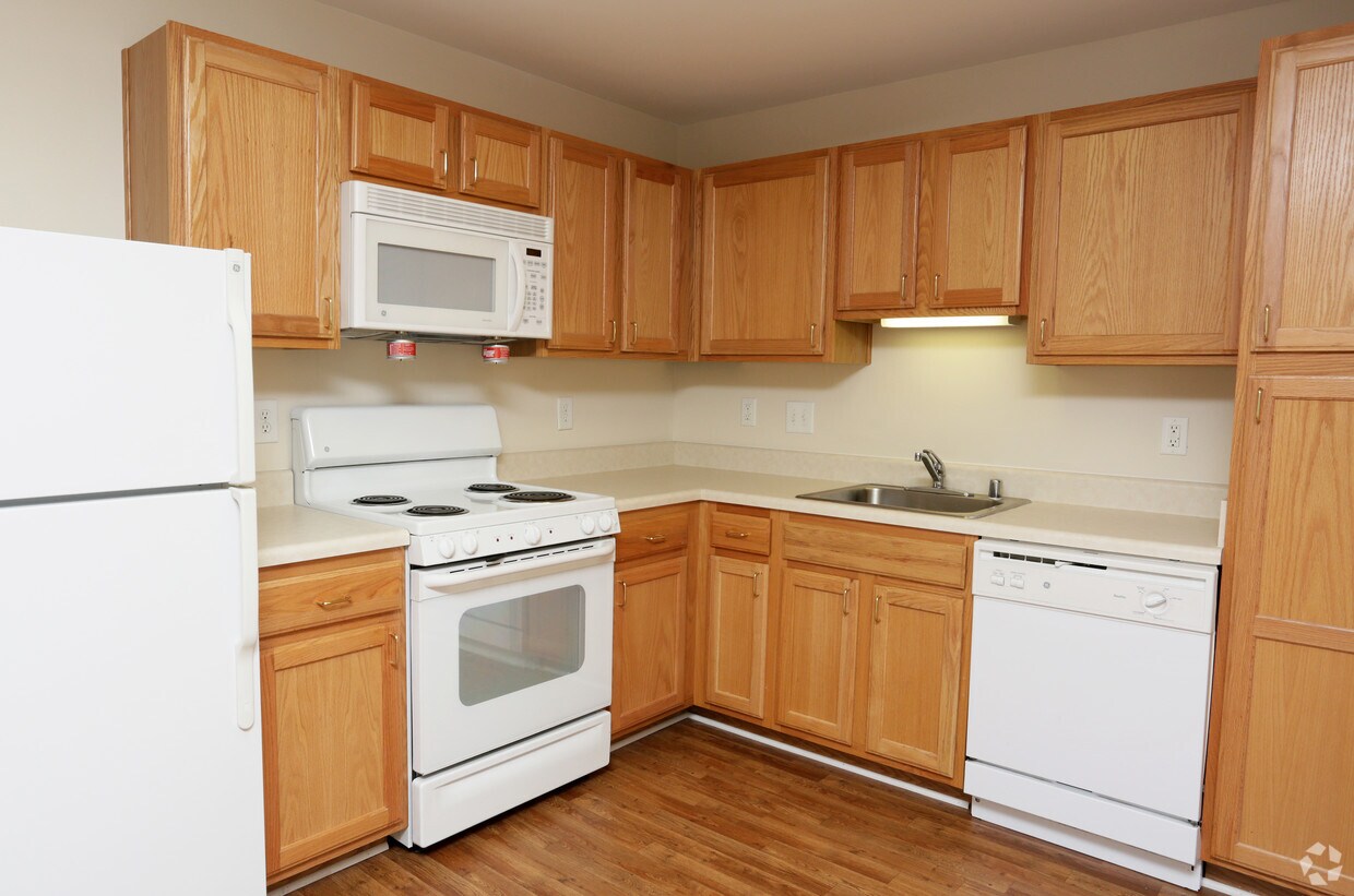 Foto principal - The Gardens of Stafford Senior Apartments