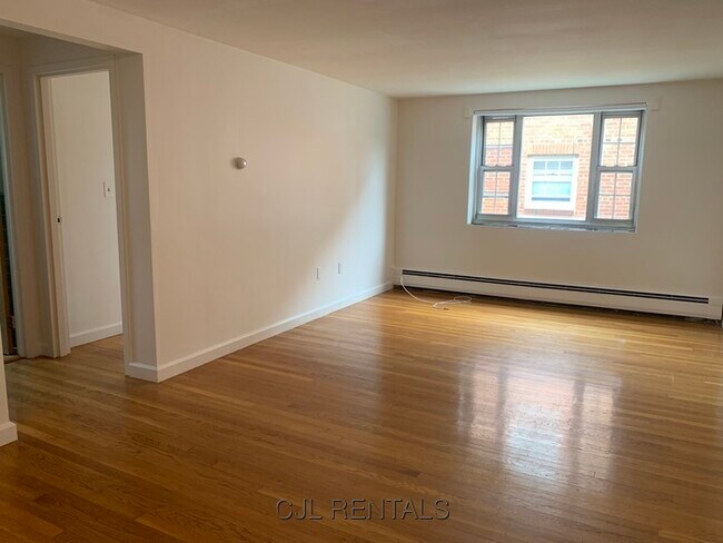 Foto del edificio - 27 N Union St
