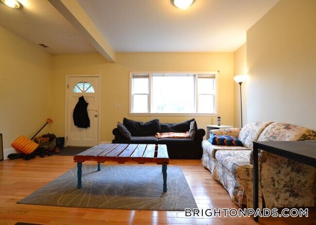 Foto del edificio - 14 Woodmont St