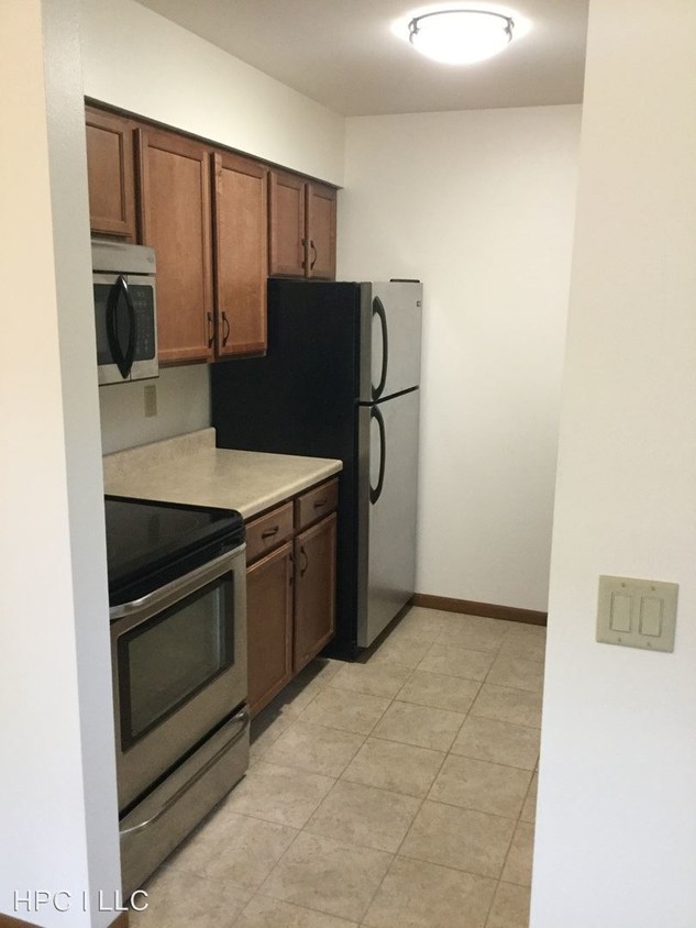 Foto del edificio - 7638 Carrington Dr