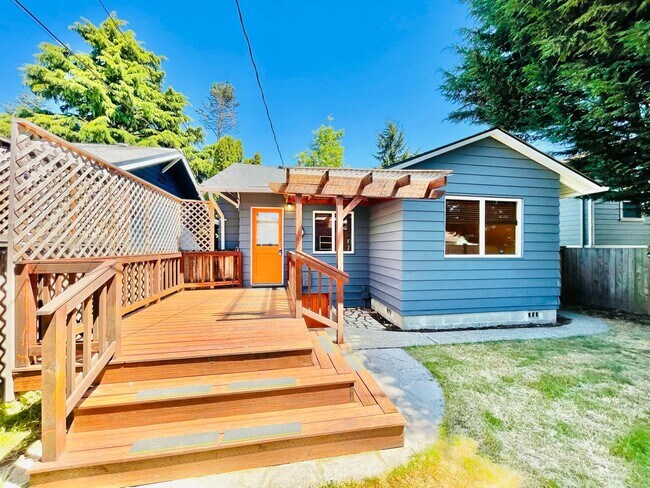 Foto del edificio - Charming Seaview Craftsman House!