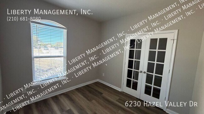 Foto del edificio - 6230 Hazel Valley Dr