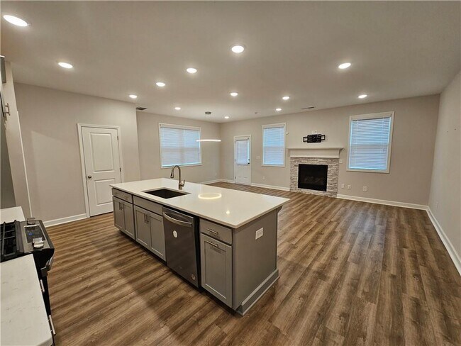 Foto del edificio - 3614 Silvery Wy