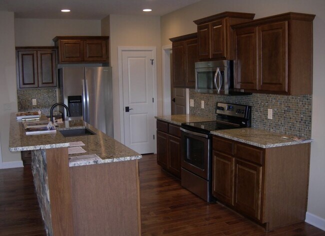 Building Photo - Luxury Rental in Premier South Lincoln Nei...